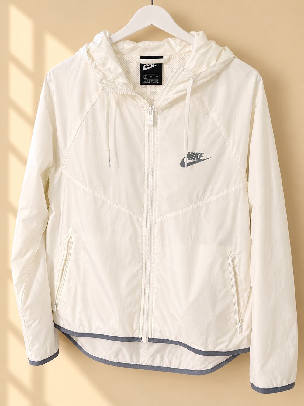Nike Cream White Hooded Windbreaker Jacket – Size S